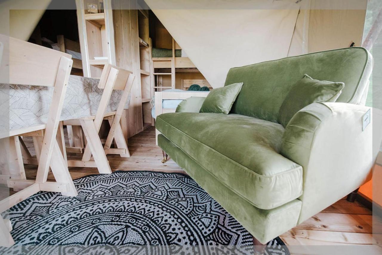 拉尼德洛伊斯 Ty Llewelyn Glamping & Camping酒店 外观 照片